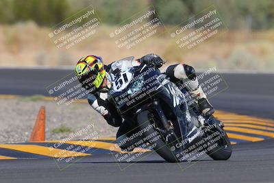 media/Oct-09-2022-SoCal Trackdays (Sun) [[95640aeeb6]]/Turn 3 (930am)/